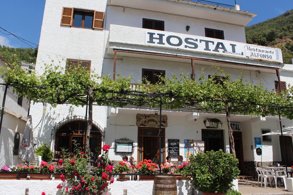 Hostal Пампанейра Екстериор снимка