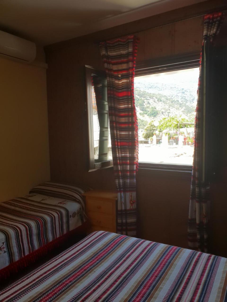 Hostal Пампанейра Екстериор снимка